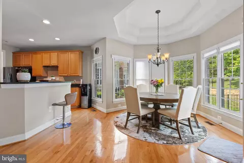 Dining - 8154 Snead Loop, Gainesville, VA 20155 photo 4 of 4