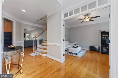 Entry Way - 8154 Snead Loop, Gainesville, VA 20155 photo 4 of 19