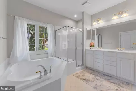 Bath - 8154 Snead Loop, Gainesville, VA 20155 photo 1 of 5
