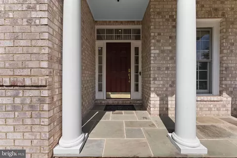Exterior - 8154 Snead Loop, Gainesville, VA 20155 photo 6 of 12