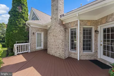 Exterior - 8154 Snead Loop, Gainesville, VA 20155 photo 9 of 12