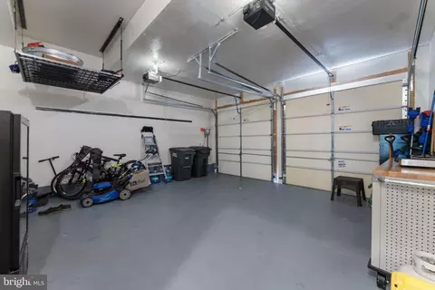 Entry Way - 8154 Snead Loop, Gainesville, VA 20155 photo 18 of 19
