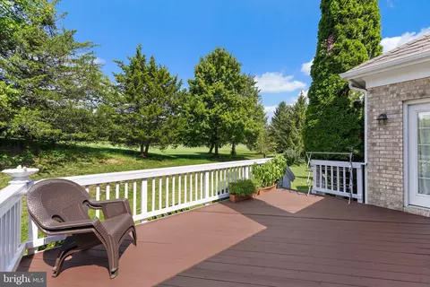 Exterior - 8154 Snead Loop, Gainesville, VA 20155 photo 10 of 12