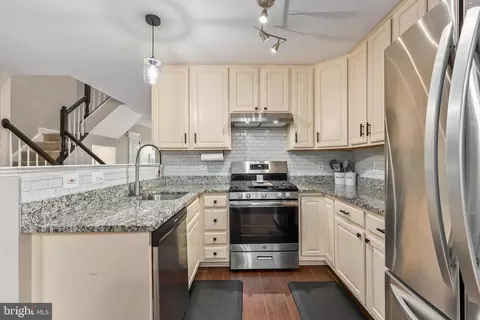 4087 Yellow Stone Loop, Dumfries, VA 22025 photo 9
