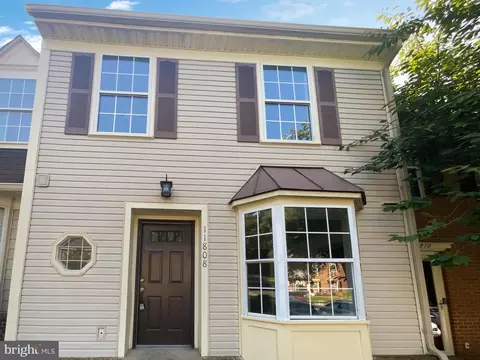 11808 Golden Eagle Ct, Woodbridge, VA 22192