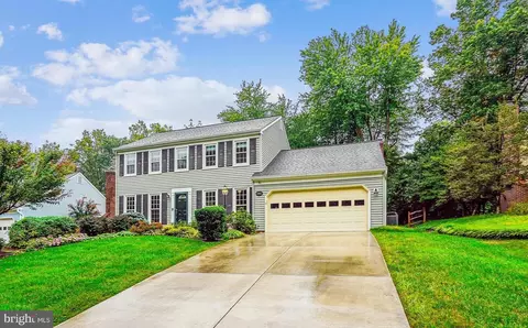 15512 Ridgecrest Dr, Dumfries, VA 22025
