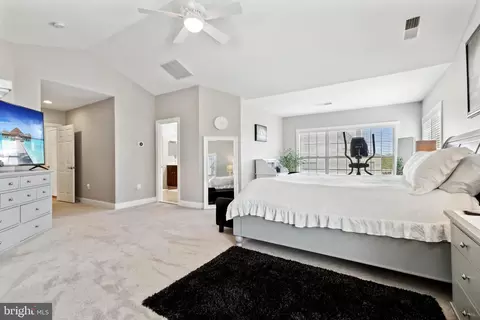 14425 Broadwinged Dr, Gainesville, VA 20155 photo 40