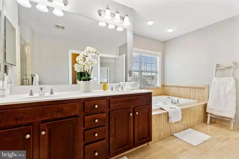 14425 Broadwinged Dr, Gainesville, VA 20155 photo 45