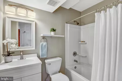 6940 Cumberstone Pl, Gainesville, VA 20155 photo 27