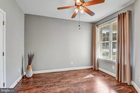 6940 Cumberstone Pl, Gainesville, VA 20155 photo 15