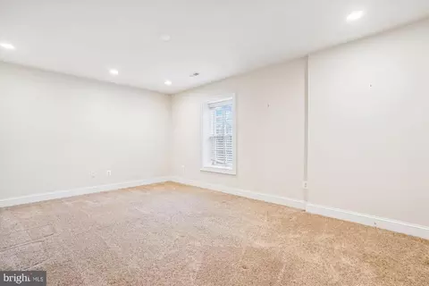 6711 Kimberwick Ct, Gainesville, VA 20155 photo 27