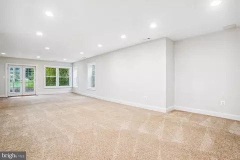 6711 Kimberwick Ct, Gainesville, VA 20155 photo 25