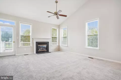6711 Kimberwick Ct, Gainesville, VA 20155 photo 7