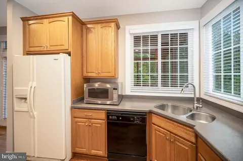 3632 Stonewall Manor Dr, Triangle, VA 22172 photo 21