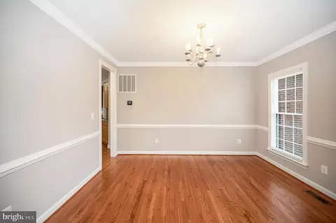 3632 Stonewall Manor Dr, Triangle, VA 22172 photo 10