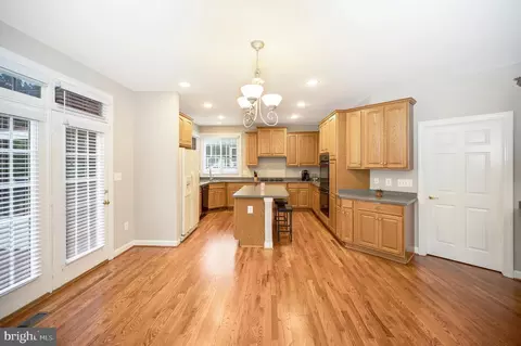 3632 Stonewall Manor Dr, Triangle, VA 22172 photo 19