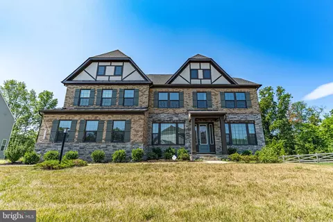 15702 Calum Ct, Haymarket, VA 20169