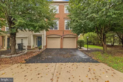 12107 Brevard Park Ct, Bristow, VA 20136