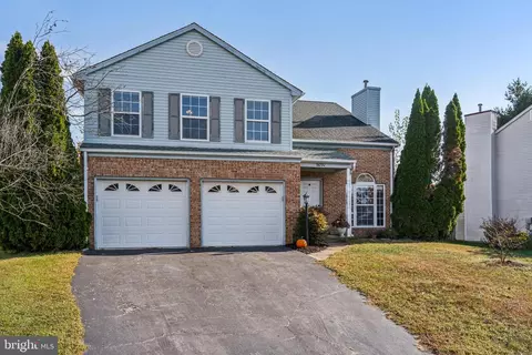 6070 Oust Ln, Woodbridge, VA 22193
