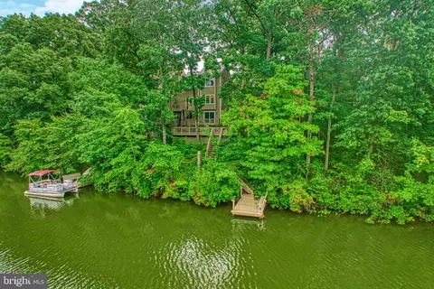 4844 Keswick Ct, Dumfries, VA 22025