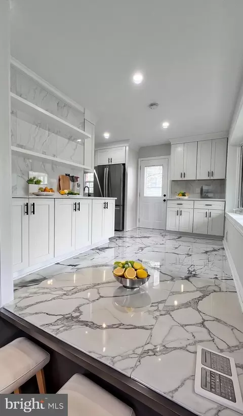 Kitchen - 10017 Copeland Dr, Manassas, VA 20109 photo 2 of 2