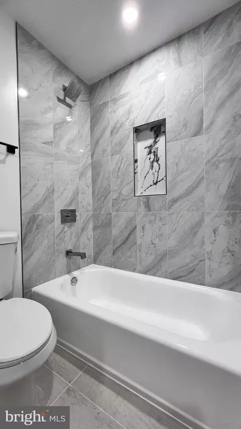 Bath - 10017 Copeland Dr, Manassas, VA 20109 photo 1 of 9