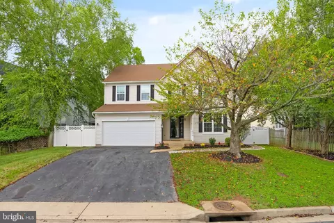6418 Osprey Ct, Woodbridge, VA 22193