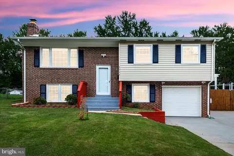 4308 Evergreen Dr, Woodbridge, VA 22193