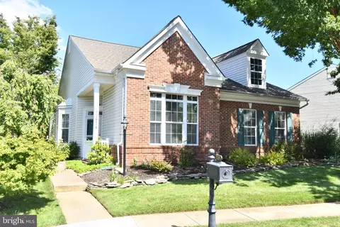 12874 Dunbarton Dr, Bristow, VA 20136