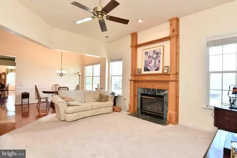 12874 Dunbarton Dr, Bristow, VA 20136 photo 9