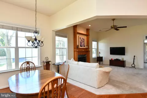 12874 Dunbarton Dr, Bristow, VA 20136 photo 8