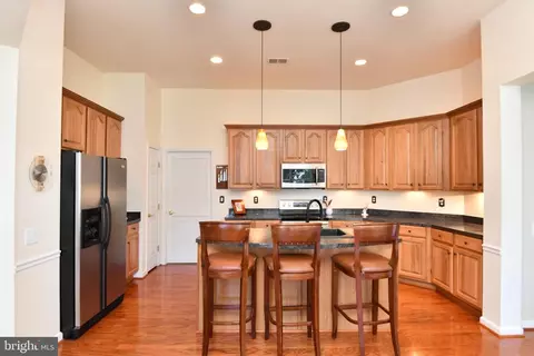 12874 Dunbarton Dr, Bristow, VA 20136 photo 2