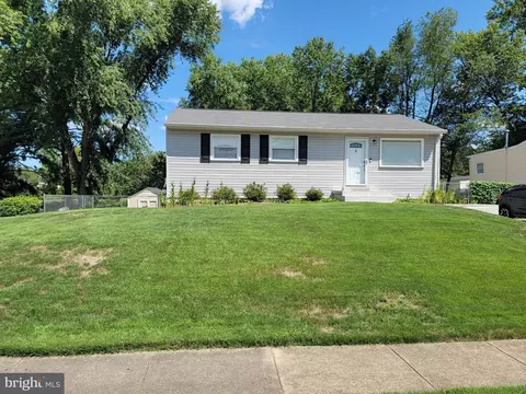 1252 Columbia Rd, Woodbridge, VA 22191
