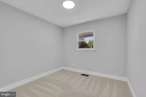 Bedroom - 1301 E St, Woodbridge, VA 22191 photo 1 of 7