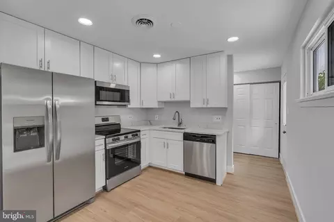Kitchen - 1301 E St, Woodbridge, VA 22191 photo 1 of 1