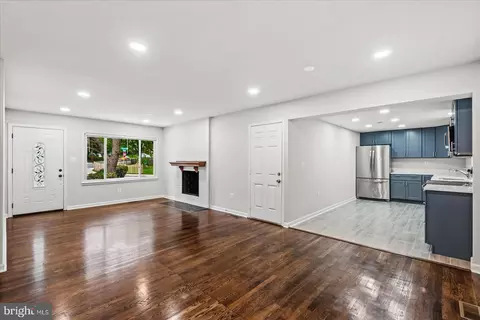 1707 Sharp Dr, Woodbridge, VA 22191 photo 10