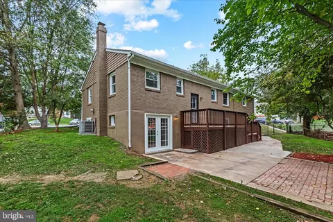 1707 Sharp Dr, Woodbridge, VA 22191 photo 34