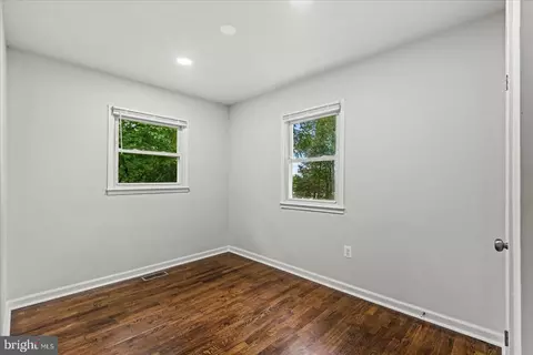 1707 Sharp Dr, Woodbridge, VA 22191 photo 18