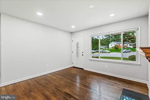1707 Sharp Dr, Woodbridge, VA 22191 photo 6