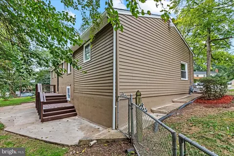 1707 Sharp Dr, Woodbridge, VA 22191 photo 36