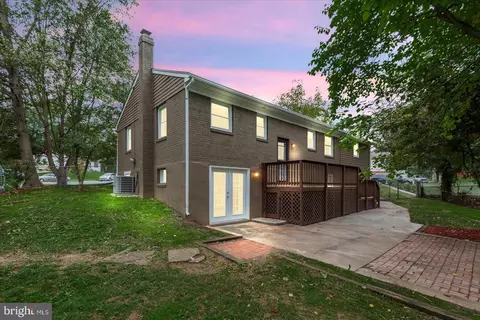 1707 Sharp Dr, Woodbridge, VA 22191 photo 33