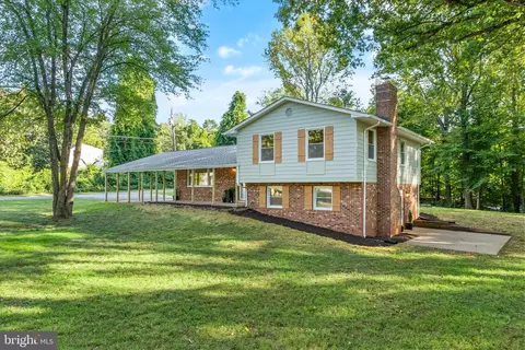 11900 Molair Rd, Manassas, VA 20112