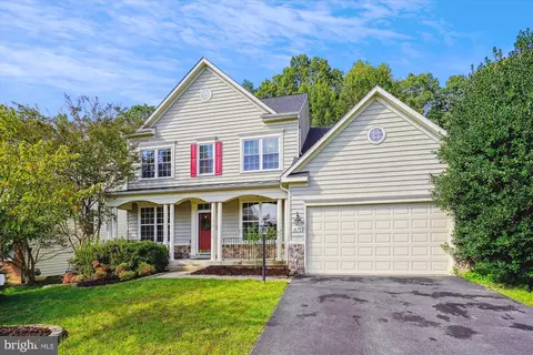 4170 Talon Dr, Dumfries, VA 22025 photo 2