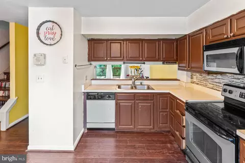 3681 Tavern Way, Triangle, VA 22172 photo 3