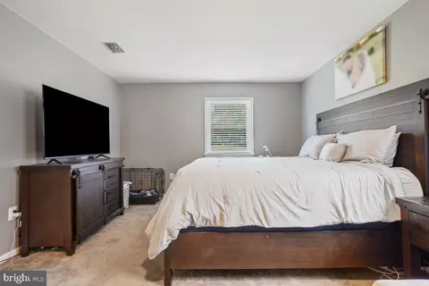 8024 Oak St, Manassas, VA 20111 photo 20