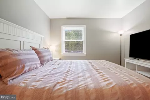 8024 Oak St, Manassas, VA 20111 photo 24