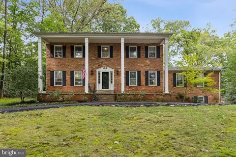 3146 Lookout Point Ct, Triangle, VA 22172 photo 2