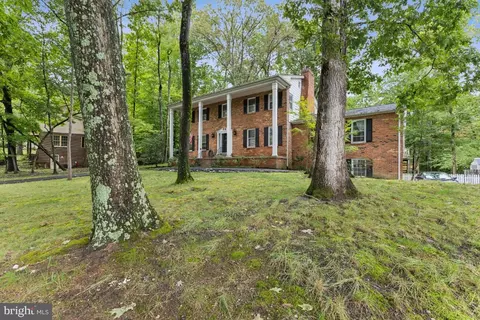 3146 Lookout Point Ct, Triangle, VA 22172 photo 3