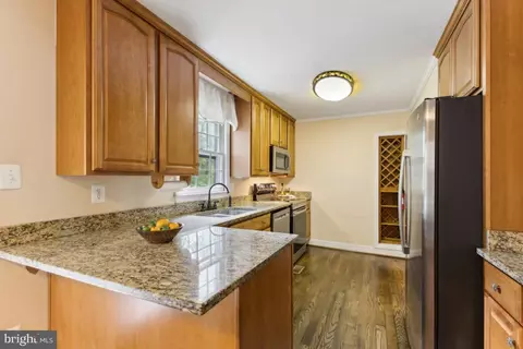 3146 Lookout Point Ct, Triangle, VA 22172 photo 17