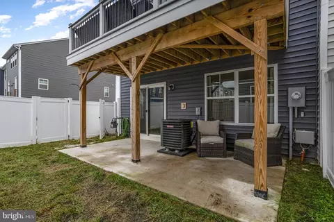 18236 Summit Pointe Dr, Triangle, VA 22172 photo 35
